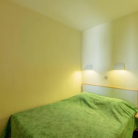 Apartment 2 Pieces Pour 5 Pers, Vue Sud-ouest, Proche Pistes La Plagne